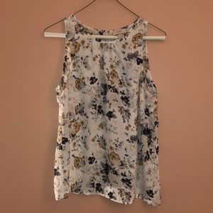 Patterned Sleeveless Blouse